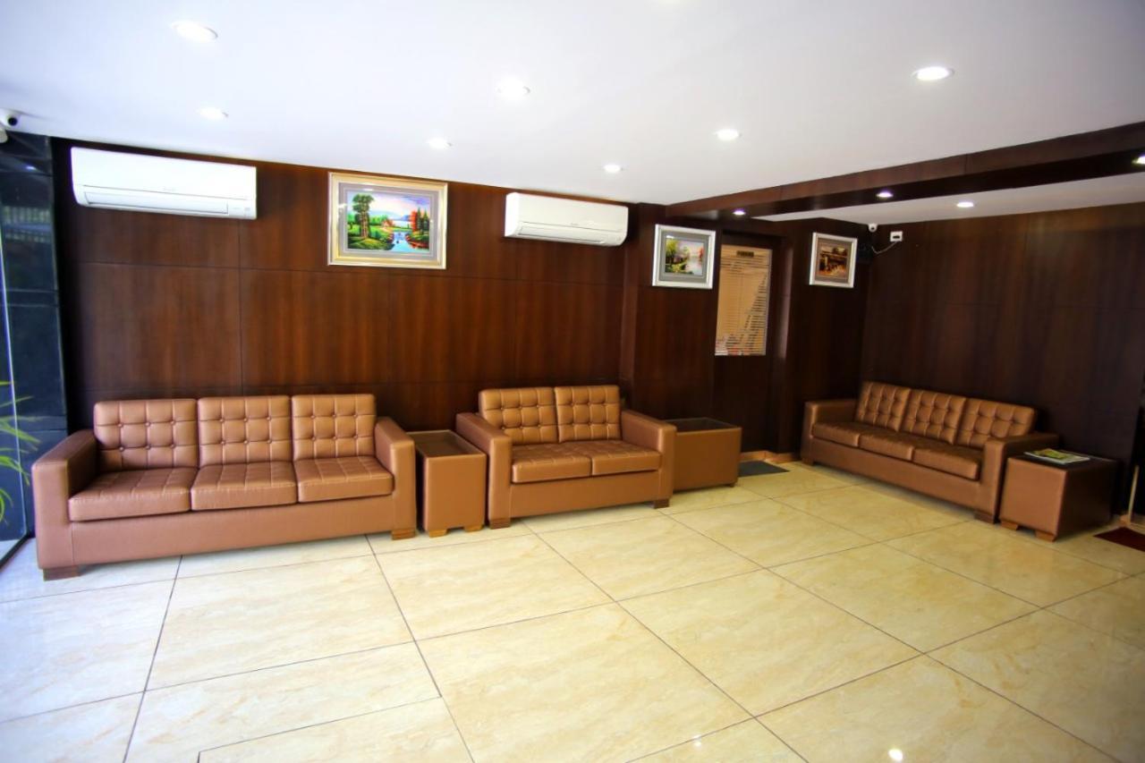 The Lounge Business Hotel Μπανγκαλόρ Εξωτερικό φωτογραφία